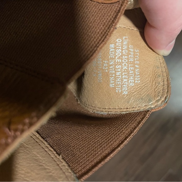 Madewell Citywalk Lugsole Chelsea Boot in Leather size 7.5 - Picture 5 of 8